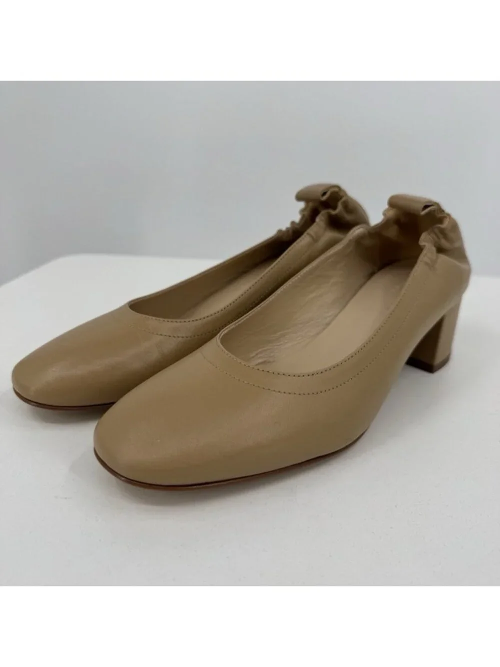 Everlane Italian Leather Day Heel Light Taupe 7 Women's Elastic Back Comfort